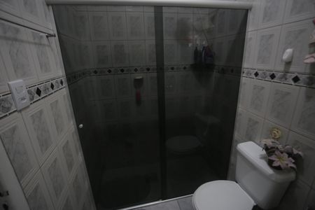 Casa à venda com 180m², 4 quartos e 1 vagaBanheiro