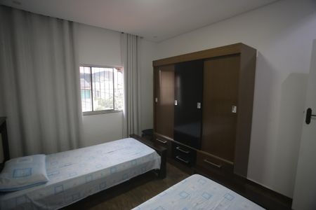 Casa à venda com 180m², 4 quartos e 1 vagaQuarto 2