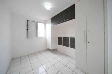Quarto 2 de apartamento para alugar com 2 quartos, 48m² em Artur Alvim, São Paulo