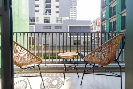 Sala - Varanda de apartamento para alugar com 1 quarto, 40m² em Santo Amaro, São Paulo