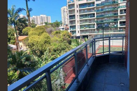 Apartamento à venda com 105m², 2 quartos e 1 vaga