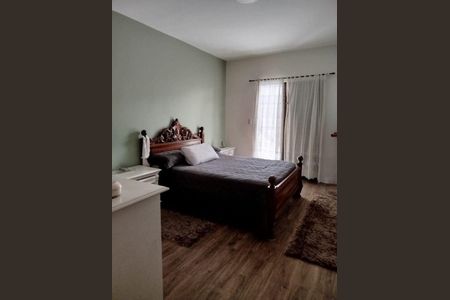 Casa à venda com 3 quartos, 191m² em Vila Pires, Santo André