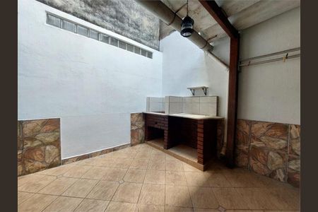 Casa à venda com 70m², 2 quartos e 1 vaga