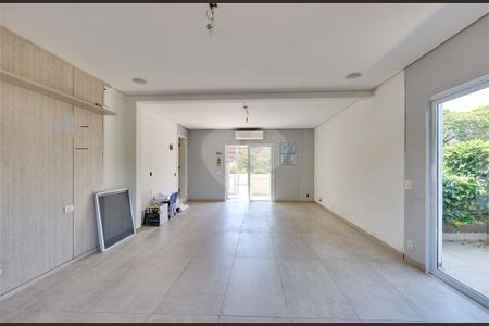 Casa à venda com 345m², 5 quartos e 6 vagas