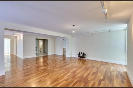 Casa à venda com 345m², 5 quartos e 6 vagas