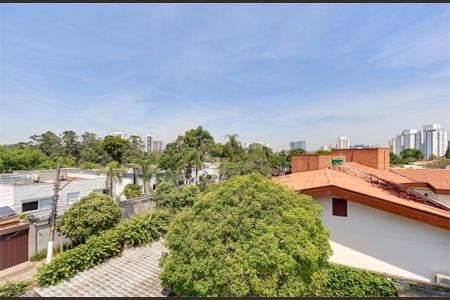 Casa à venda com 345m², 5 quartos e 6 vagas