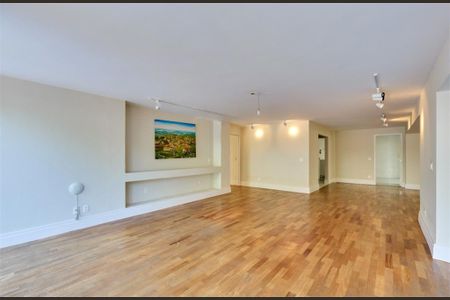 Casa à venda com 345m², 5 quartos e 6 vagas