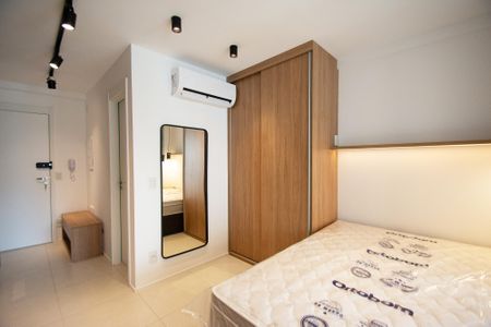 Studio quarto de kitnet/studio para alugar com 1 quarto, 27m² em Sumarezinho, São Paulo