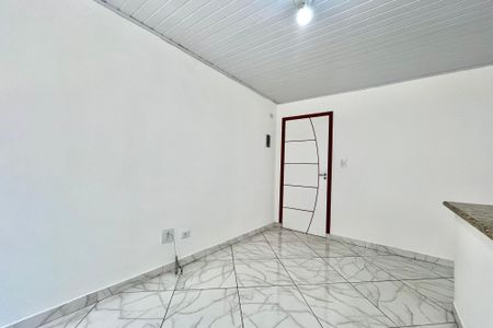 Sala de apartamento para alugar com 2 quartos, 46m² em Jardim Itacolomi, São Paulo