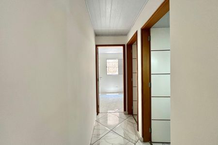 Corredor de apartamento para alugar com 2 quartos, 46m² em Jardim Itacolomi, São Paulo
