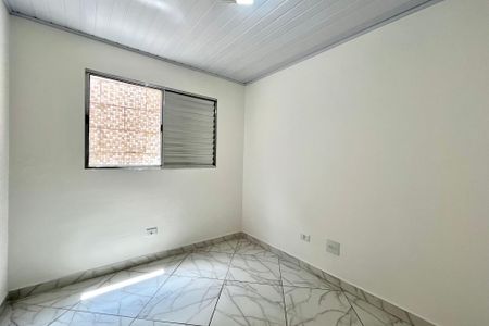 Quarto 2 de apartamento para alugar com 2 quartos, 46m² em Jardim Itacolomi, São Paulo
