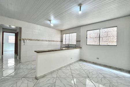Sala de apartamento para alugar com 2 quartos, 46m² em Jardim Itacolomi, São Paulo