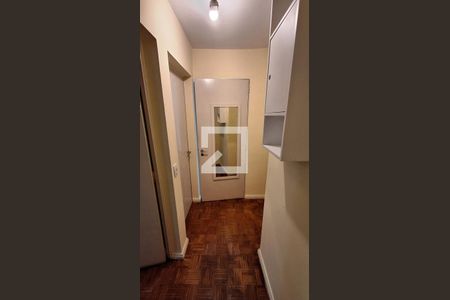 Apartamento para alugar com 75m², 2 quartos e 1 vaga Apartamento para alugar com 75m², 2 quartos e 1 vagaCorredor