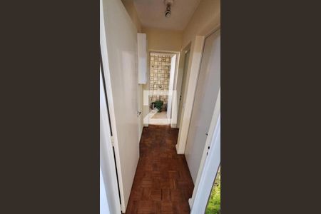 Apartamento para alugar com 75m², 2 quartos e 1 vaga Apartamento para alugar com 75m², 2 quartos e 1 vagaCorredor