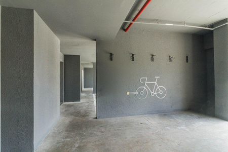 Bicicletário  de kitnet/studio para alugar com 1 quarto, 30m² em Partenon, Porto Alegre