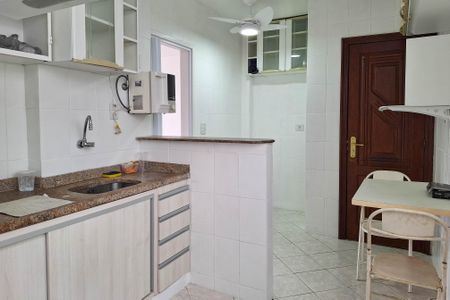 Apartamento para alugar com 90m², 2 quartos e 1 vaga Apartamento para alugar com 90m², 2 quartos e 1 vagaCozinha