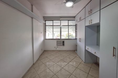Apartamento para alugar com 90m², 2 quartos e 1 vaga Apartamento para alugar com 90m², 2 quartos e 1 vagaSuíte 1