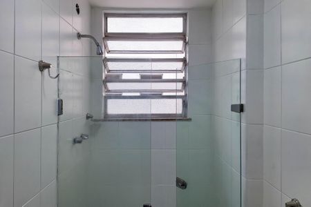 Apartamento para alugar com 90m², 2 quartos e 1 vaga Apartamento para alugar com 90m², 2 quartos e 1 vagaBanheiro da Suíte 1