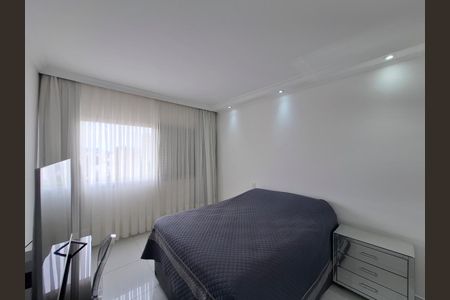 Apartamento à venda com 219m², 3 quartos e 3 vagas Apartamento à venda com 219m², 3 quartos e 3 vagasQuarto 3