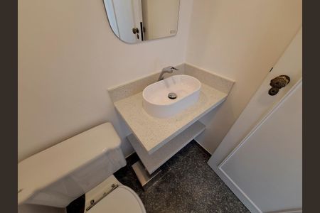 Apartamento à venda com 219m², 3 quartos e 3 vagas Apartamento à venda com 219m², 3 quartos e 3 vagasLavabo