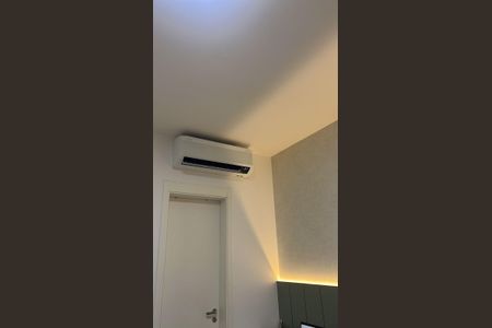 Apartamento à venda com 1 quarto, 57m² em Cambuí, Campinas