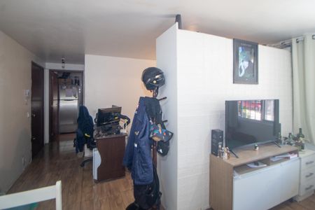 Sala de apartamento à venda com 1 quarto, 34m² em Medianeira, Porto Alegre