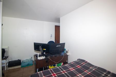 Quarto de apartamento à venda com 1 quarto, 34m² em Medianeira, Porto Alegre