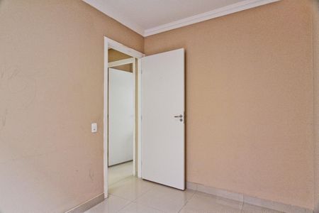 Quarto 2 de apartamento para alugar com 2 quartos, 40m² em Parque Panamericano, São Paulo