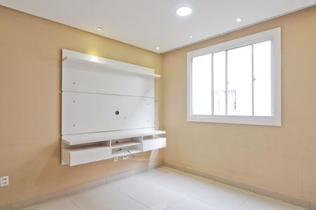 Sala de apartamento para alugar com 2 quartos, 40m² em Parque Panamericano, São Paulo