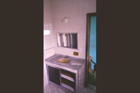 Cozinha de casa para alugar com 2 quartos, 30m² em Vigário Geral, Rio de Janeiro