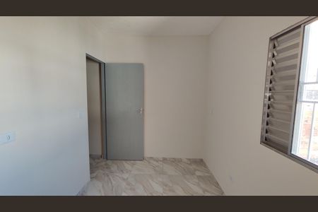 Quarto de casa para alugar com 2 quartos, 65m² em Parque Dourado, Ferraz de Vasconcelos