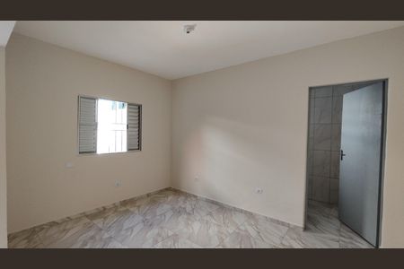 Sala de casa para alugar com 2 quartos, 65m² em Parque Dourado, Ferraz de Vasconcelos