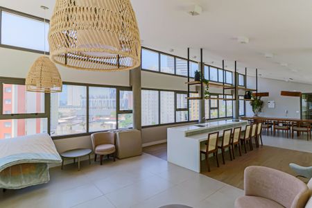 Apartamento à venda com 33m², 1 quarto e 1 vaga Apartamento à venda com 33m², 1 quarto e 1 vagaÁrea comum - Salão de festas