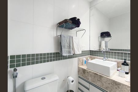 Apartamento à venda com 109m², 3 quartos e 2 vagas Apartamento à venda com 109m², 3 quartos e 2 vagasBanheiro da Suíte