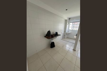 Cozinha de apartamento para alugar com 2 quartos, 48m² em Barra da Tijuca, Rio de Janeiro