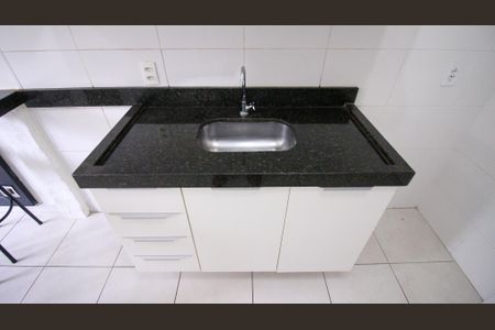 Sala/Cozinha de apartamento à venda com 1 quarto, 28m² em Vila Alpina, São Paulo