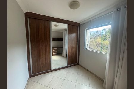 Primeiro quarto de apartamento à venda com 3 quartos, 58m² em Arvoredo Ii, Contagem