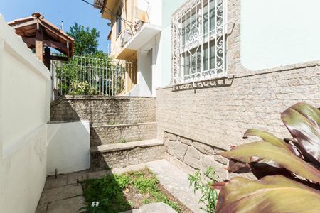 Casa à venda com 120m², 2 quartos e 2 vagasQuintal