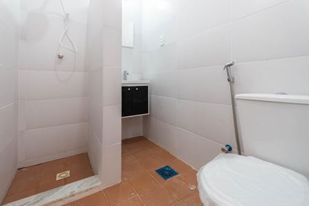 Casa à venda com 120m², 2 quartos e 2 vagasBanheiro Suíte 1