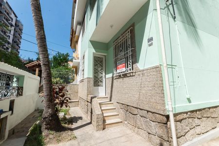 Casa à venda com 120m², 2 quartos e 2 vagasQuintal