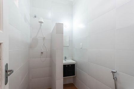 Casa à venda com 120m², 2 quartos e 2 vagasBanheiro Suíte 1