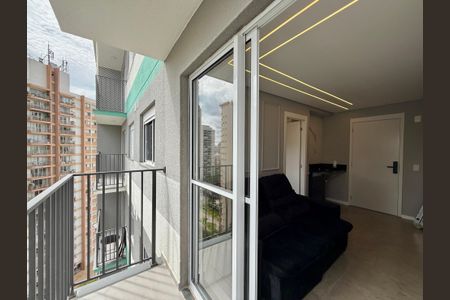Sacada  de apartamento para alugar com 1 quarto, 28m² em Campo Belo, São Paulo