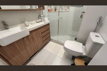 Apartamento para alugar com 112m², 2 quartos e 2 vagasBanheiro quarto 1