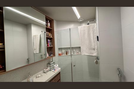 Apartamento para alugar com 112m², 2 quartos e 2 vagasBanheiro quarto 1