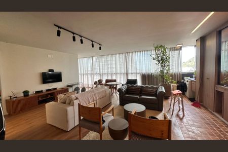 Apartamento para alugar com 112m², 2 quartos e 2 vagasSala