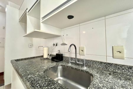 Apartamento para alugar com 55m², 2 quartos e 1 vaga Apartamento para alugar com 55m², 2 quartos e 1 vagaCozinha