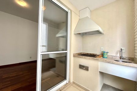 Apartamento para alugar com 55m², 2 quartos e 1 vaga Apartamento para alugar com 55m², 2 quartos e 1 vagaVaranda