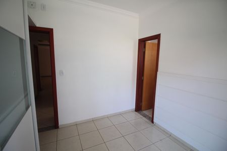 Quarto 1 de apartamento para alugar com 3 quartos, 100m² em Inconfidentes, Contagem
