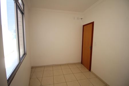 Quarto 1 de apartamento para alugar com 3 quartos, 100m² em Inconfidentes, Contagem