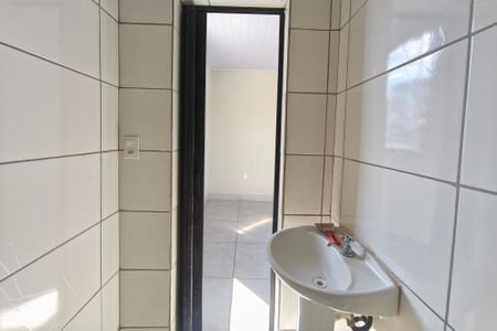 Banheiro de casa para alugar com 1 quarto, 25m² em Jardim São Fernando, Campinas